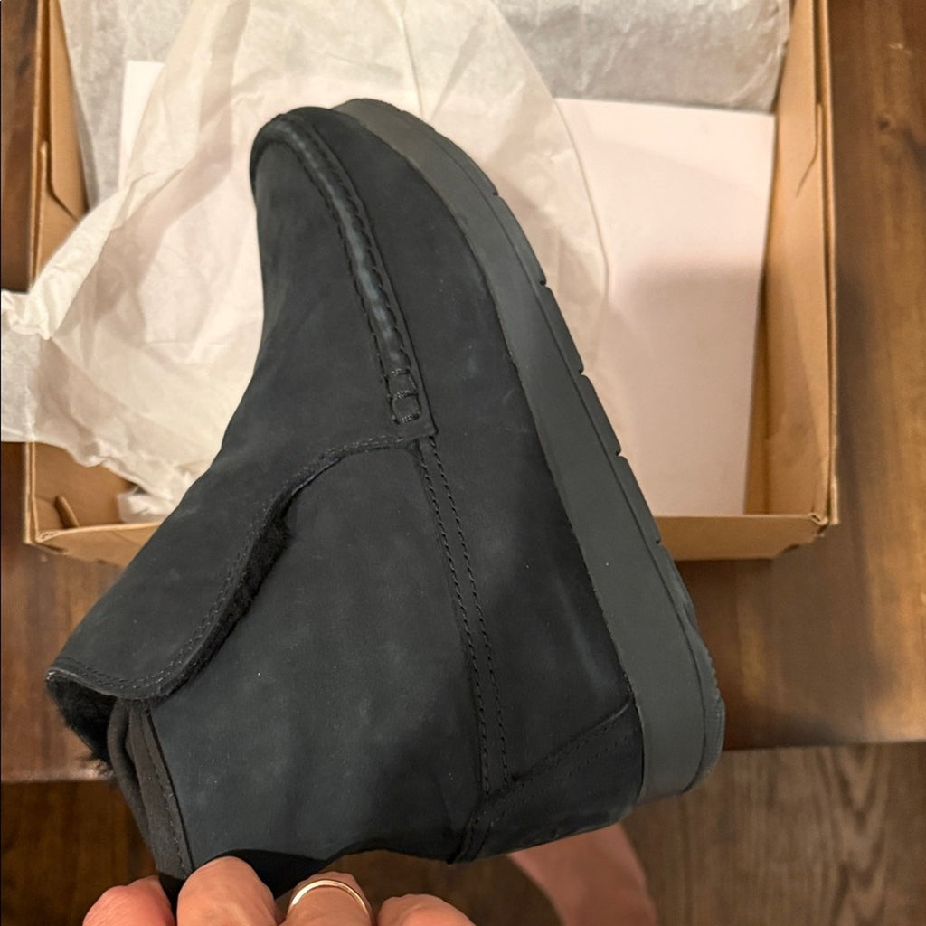 Sperry Men's Black Chukka Boots men’s 7.5 cozy slipper NEW