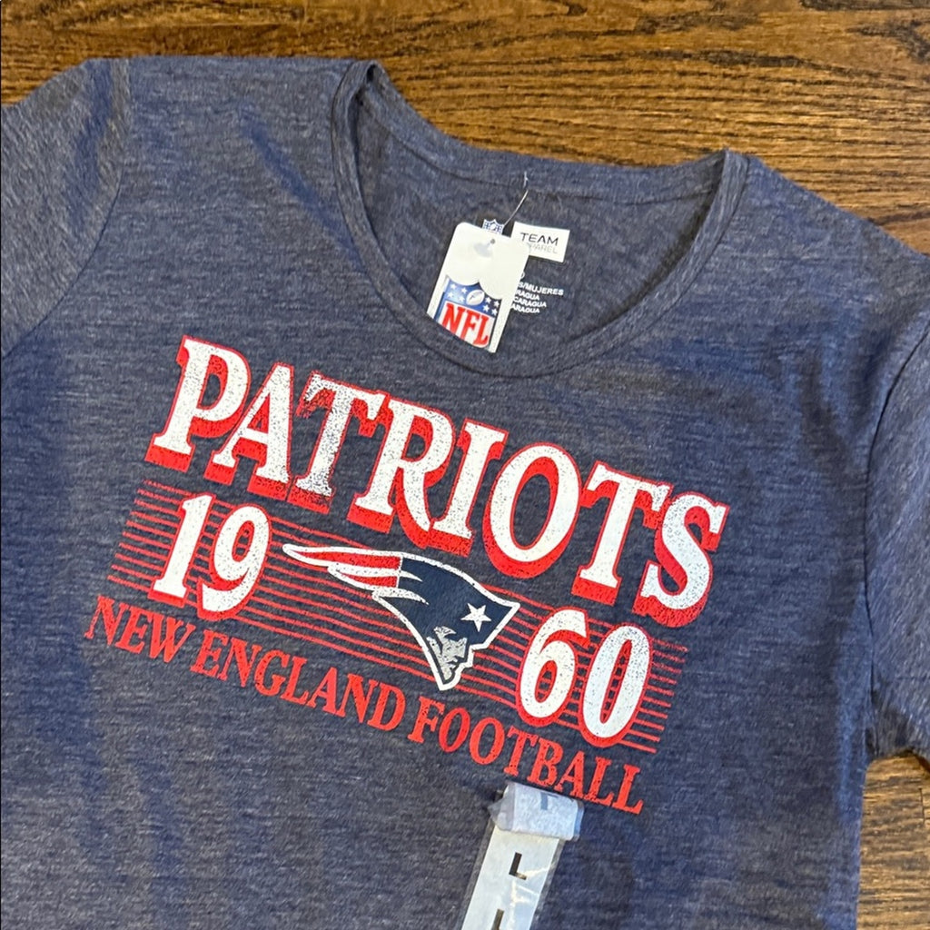 NFL Patriots woman’s ladies top short sleeve large Blue T-Shirt