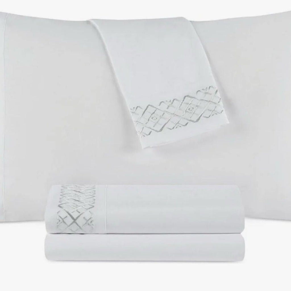 Sheets Décor Studio White Sheet Set diamond grey full