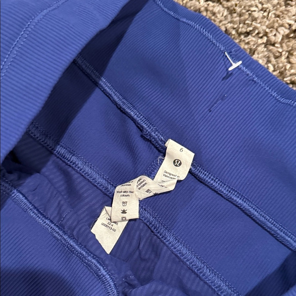 Lululemon 6 travel joggers  Deep Sea Blue Pants used