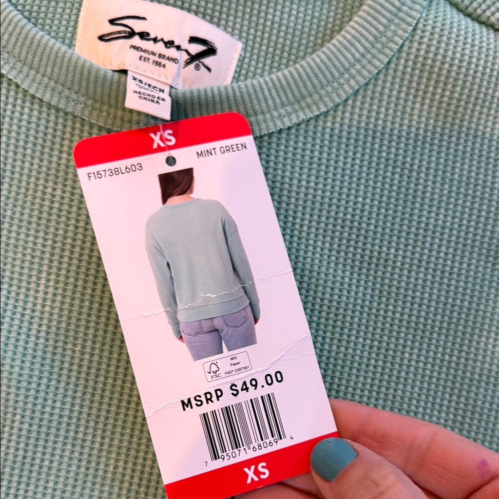 Woman’s xs seven 7 Green Sweater