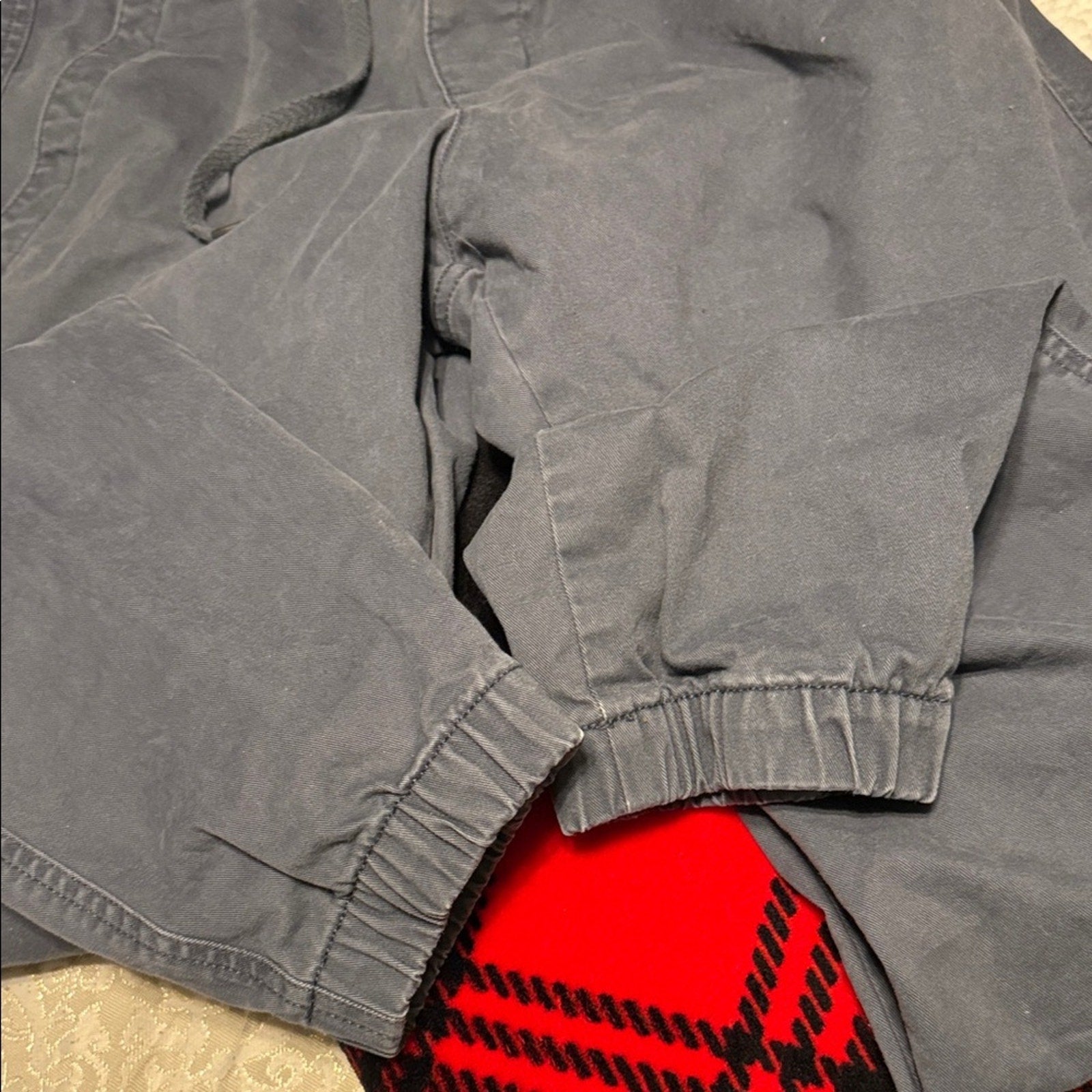 Gap Men's Gray Jogger Pants XS good condition