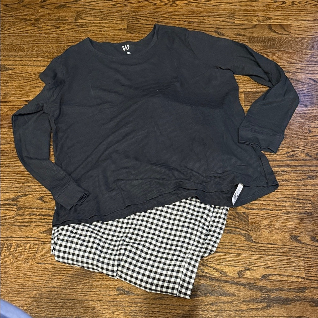 Gap woman’s GAP Black Top with Checkered pajama flannel set NEW XXL
