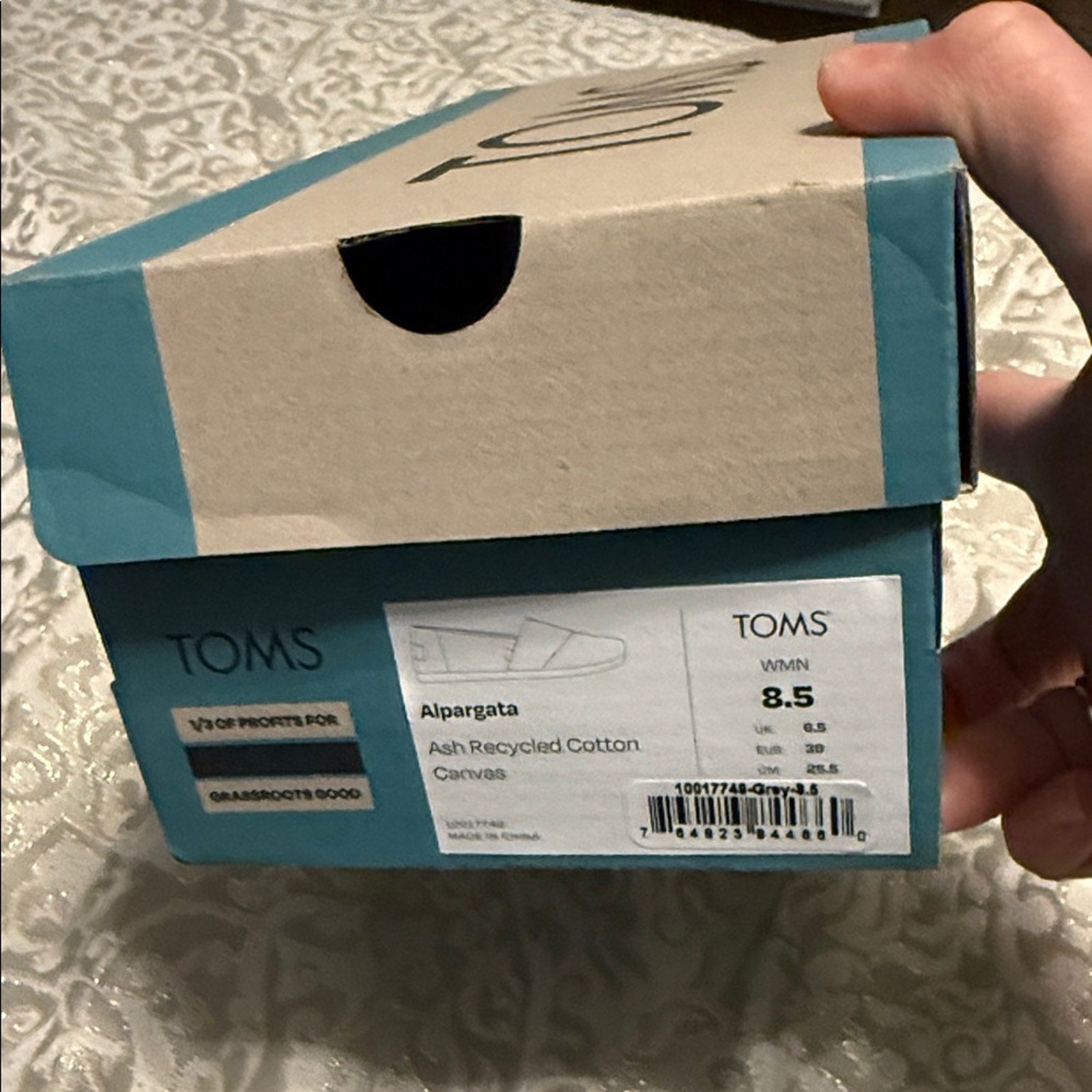 TOMS Chocolate Canvas Slip-Ons Woman's 8.5 NEW