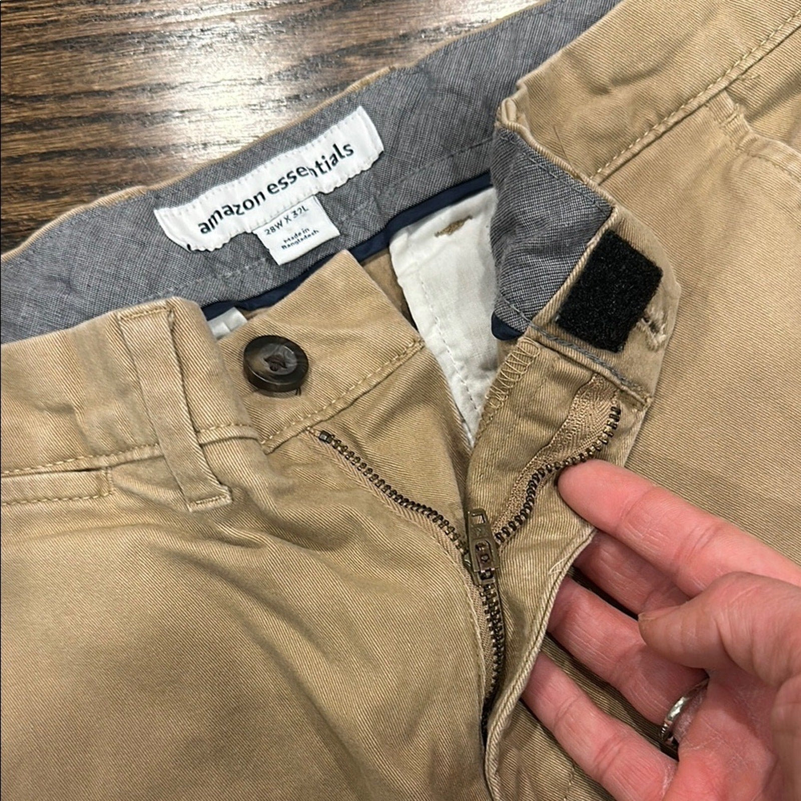 Men's Tan Pants Amazon 28x32 see photos