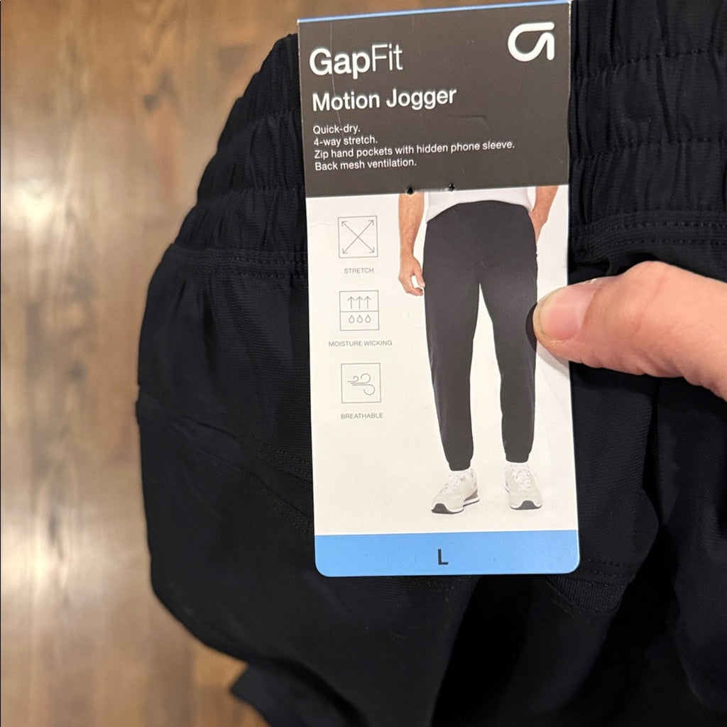 GAPFit Men's Black Motion Jogger Pantsgym pants track pants workout