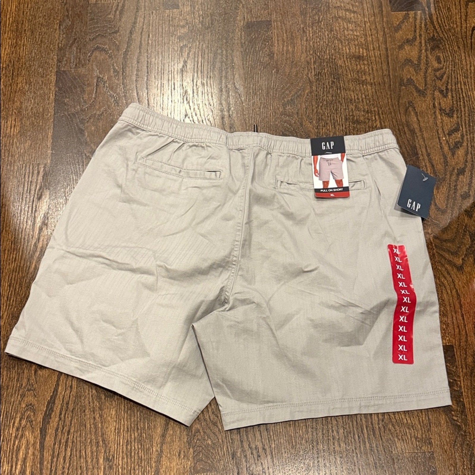 GAP Men's Light Gray Flat Front Shorts xl grey NEW