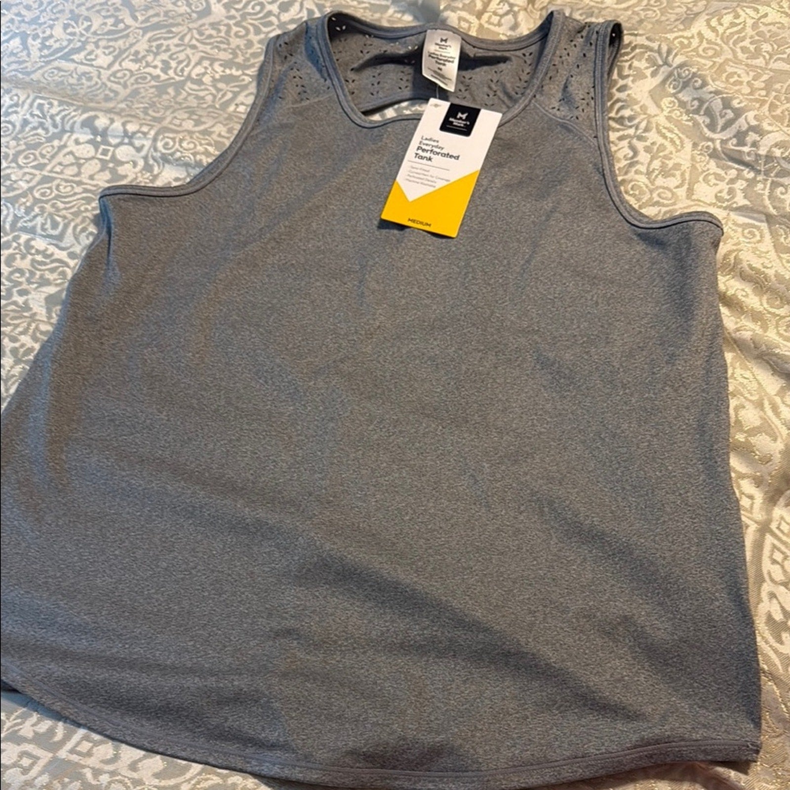 New ladies medium workout tank members mark  Heather Gray Athletic Tank