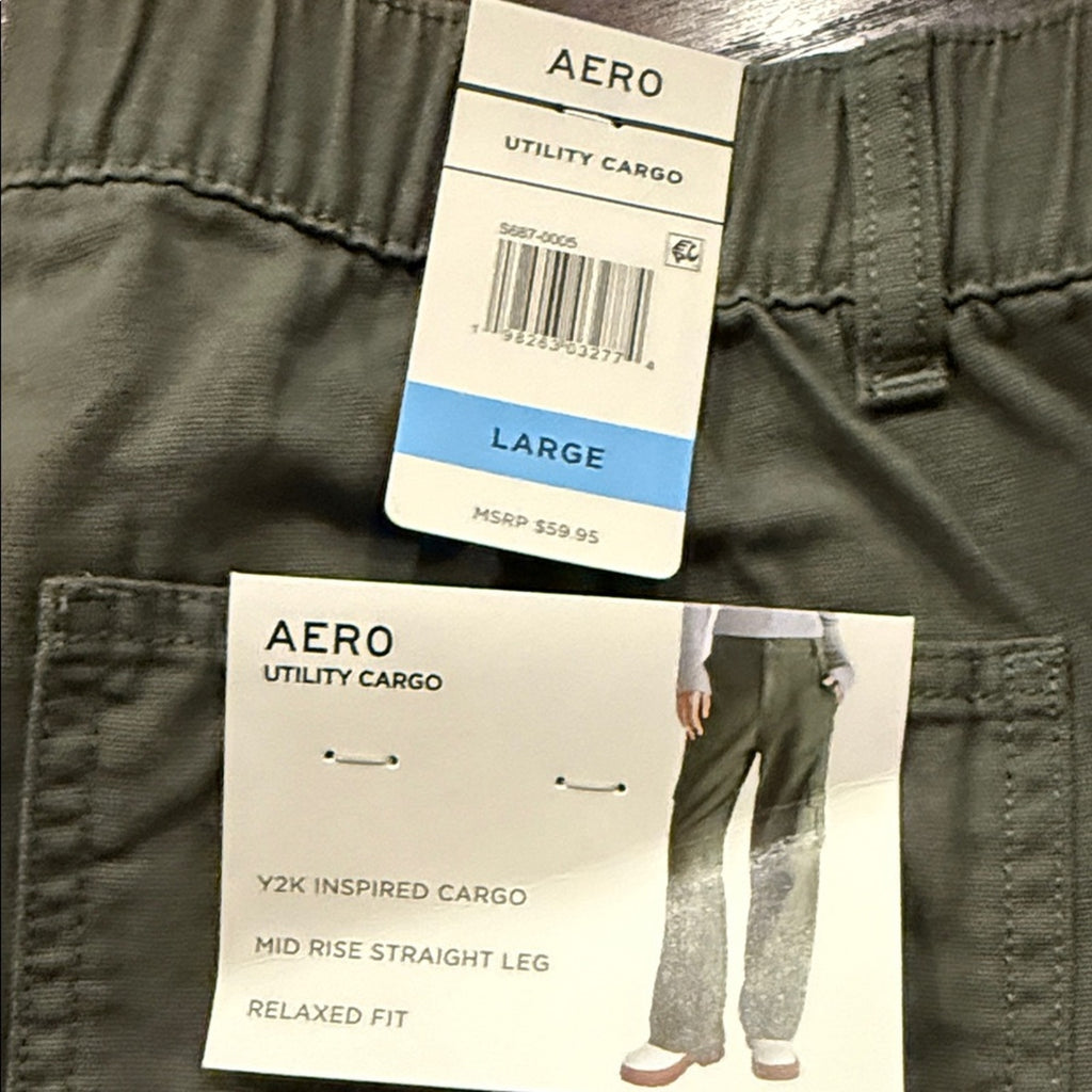 Aeropostale Women’s Green Cargo Pants Utility Pocket Elastic Waist Size Large NEW