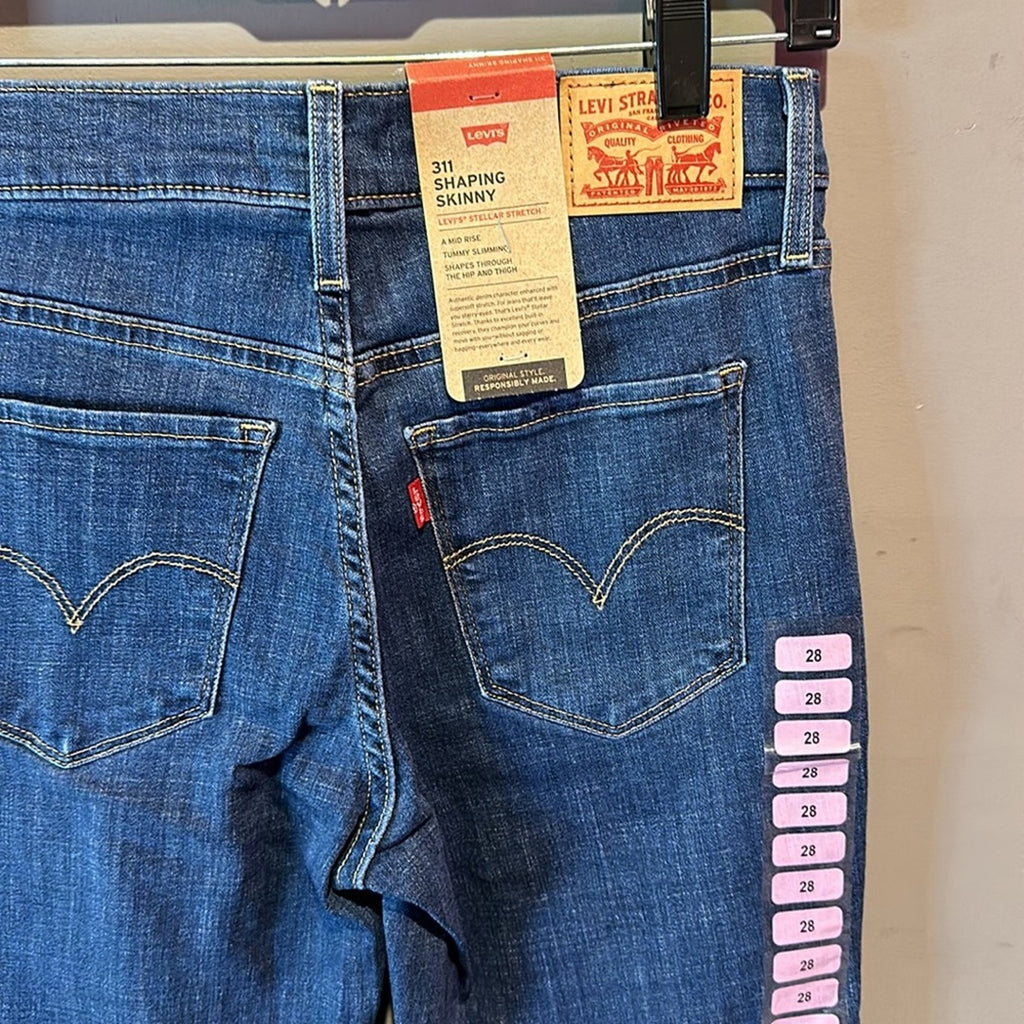 Levis Jeans  New woman’s size 28 Levi’s stretch new