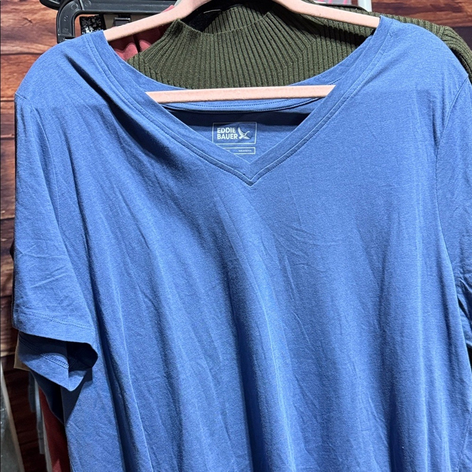 Eddie Bauer woman’s vneck xxl plus Short Sleeve Blue Tee NEW