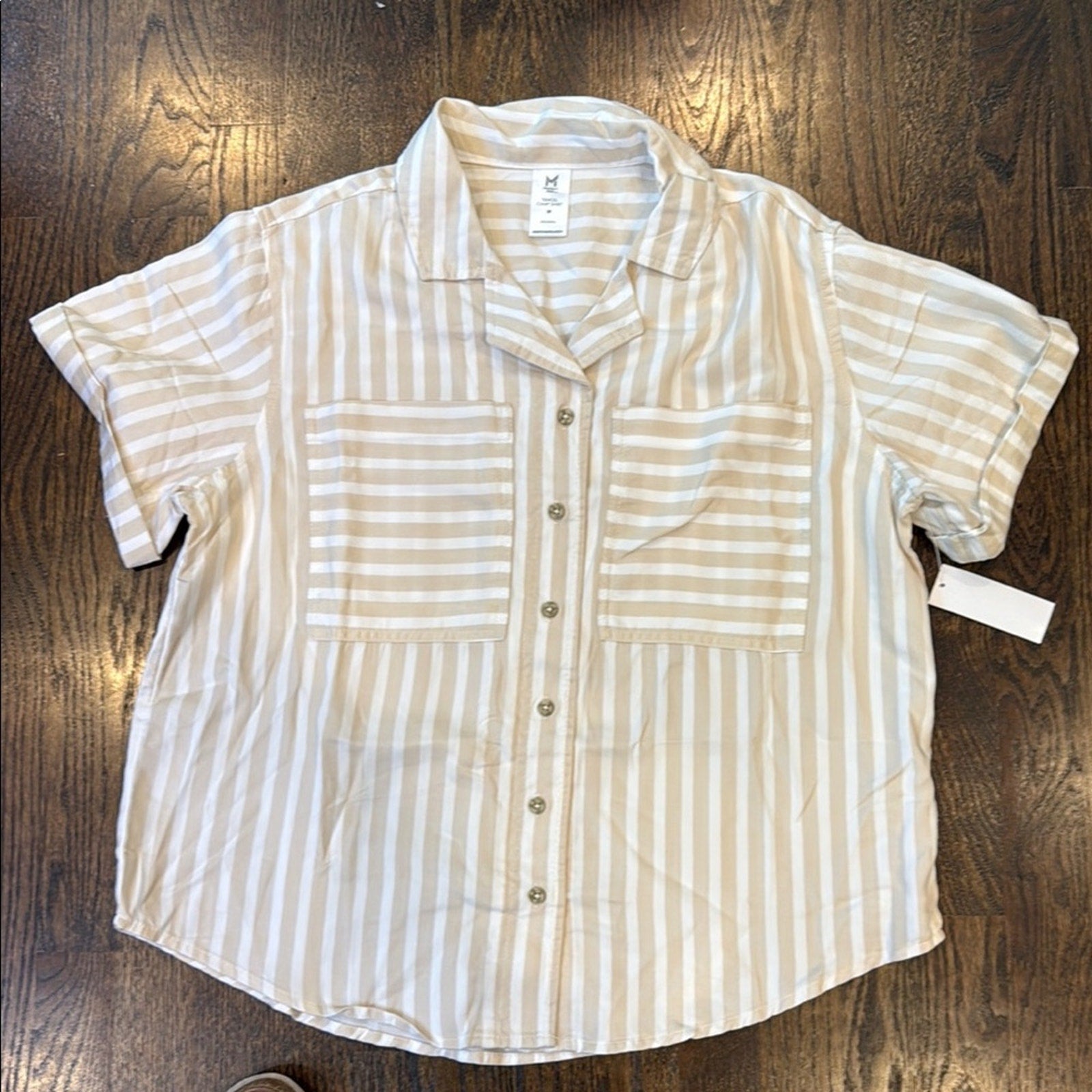 Striped Short Sleeve Button-Up Shirt woman’s members mark Medium NEW