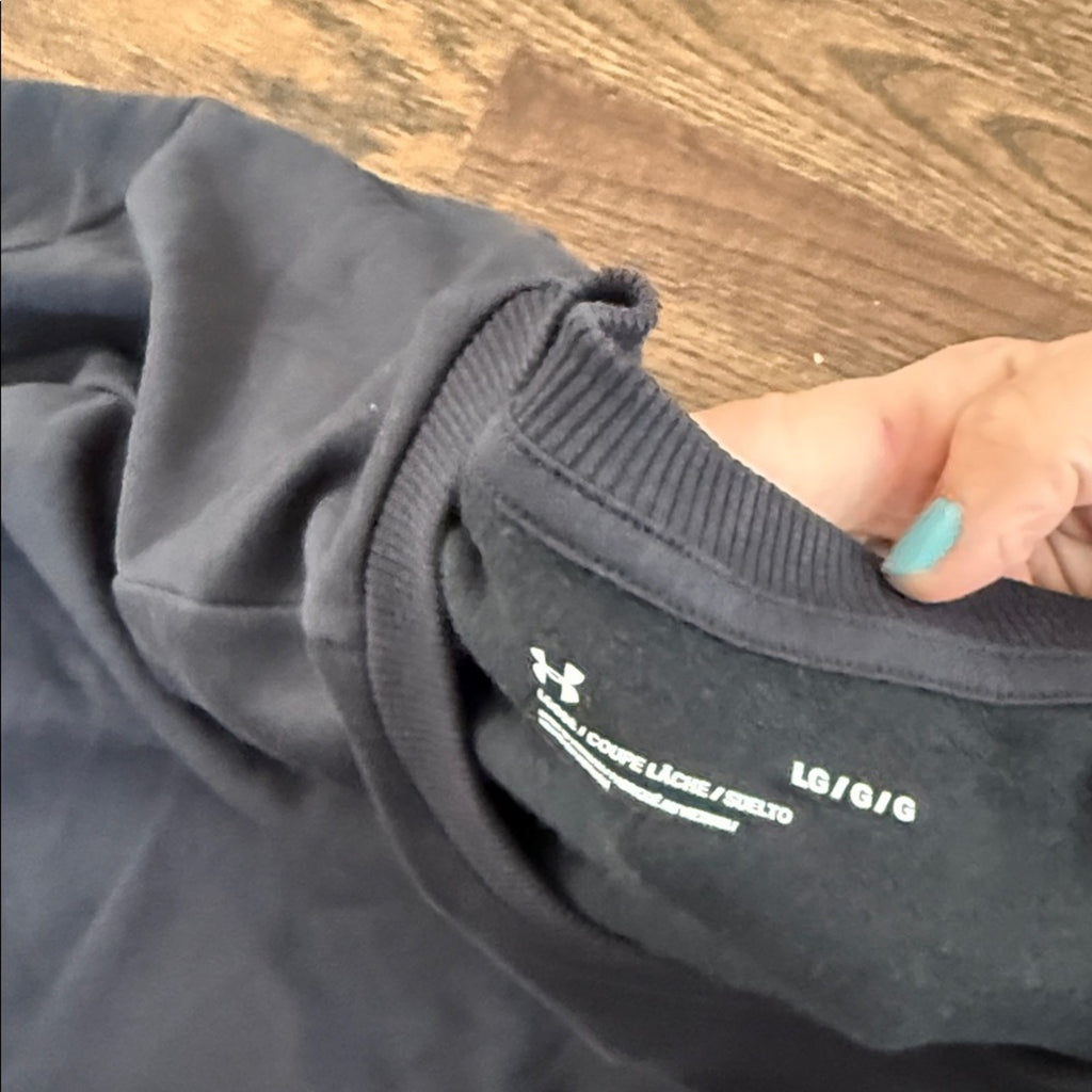 Under Armour Men's black Crewneck Sweater sweatshirt large