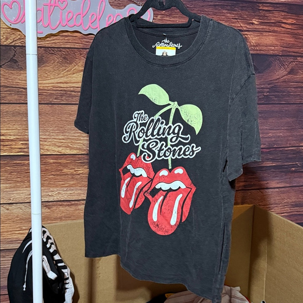 Rolling Stones Graphic T-Shirt woman’s medium new
