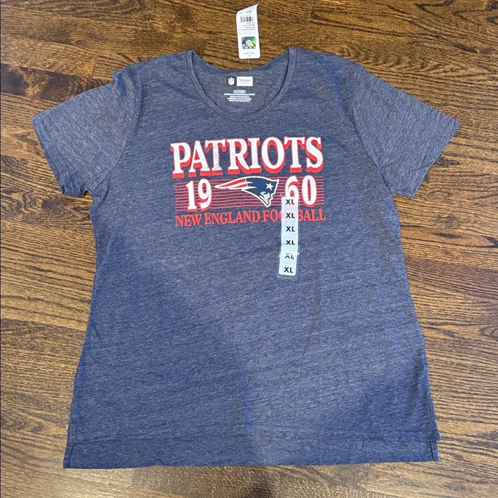 Patriots woman’s XL Blue T-Shirt tee nfl new