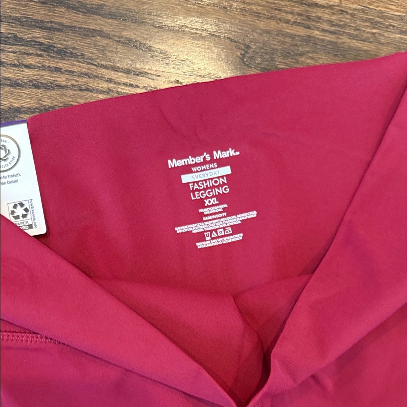 Members Mark Red Women's Leggings plus xxl with pockets nwt