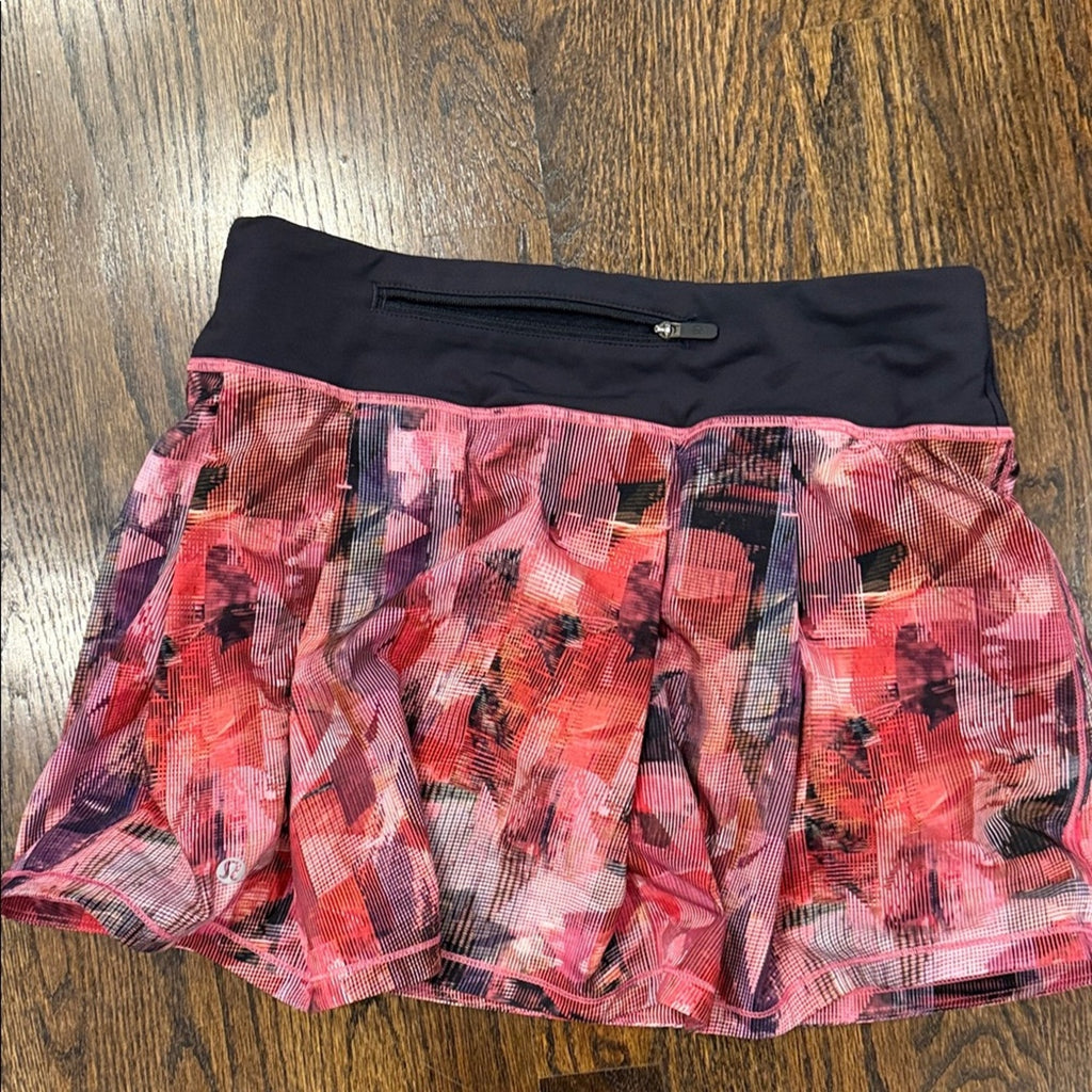Lululemon woman’s skort size 4 Stylish Pink rival USED