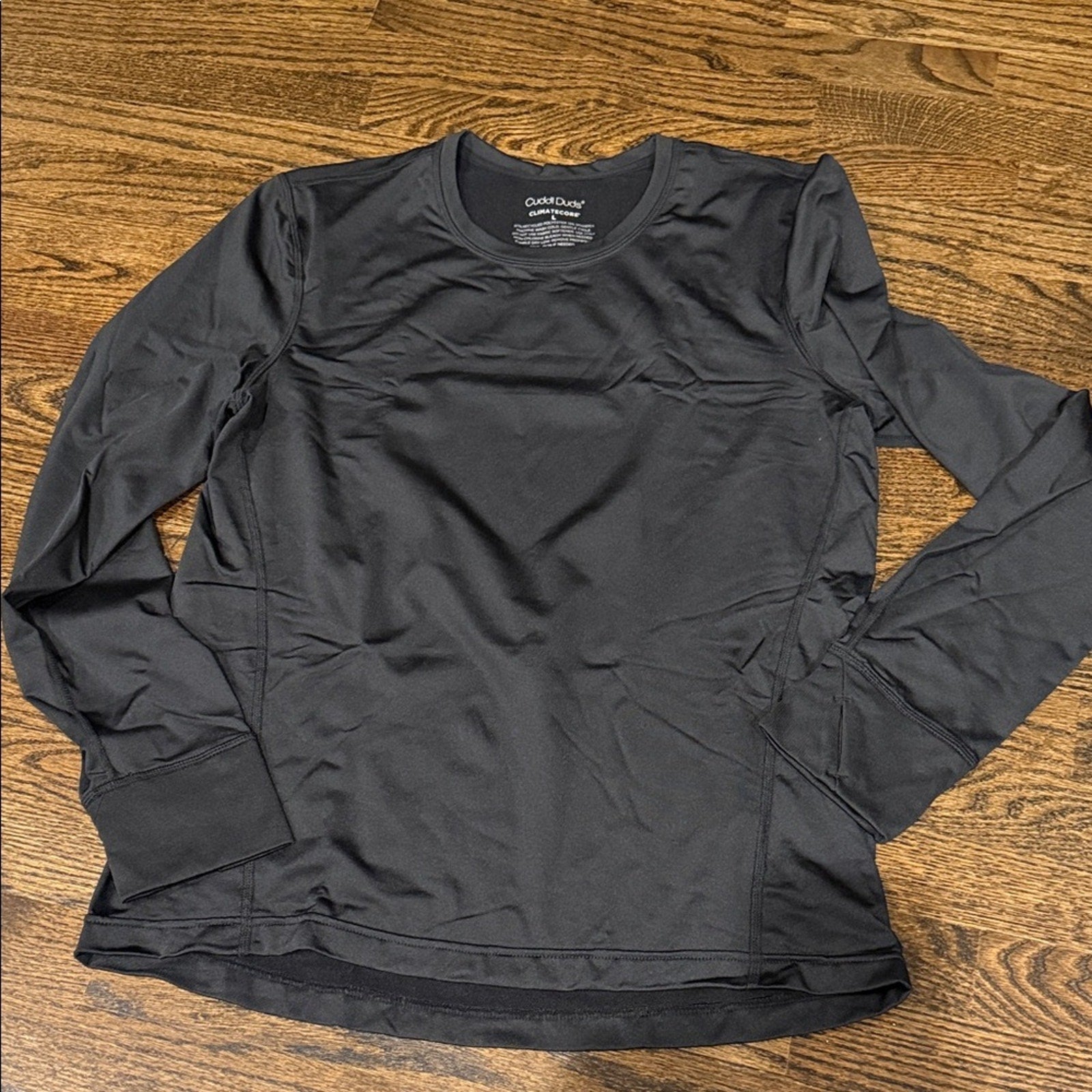 Cuddle duds  men’s black thermal Long Sleeve Tee skiing top layer large NWOT
