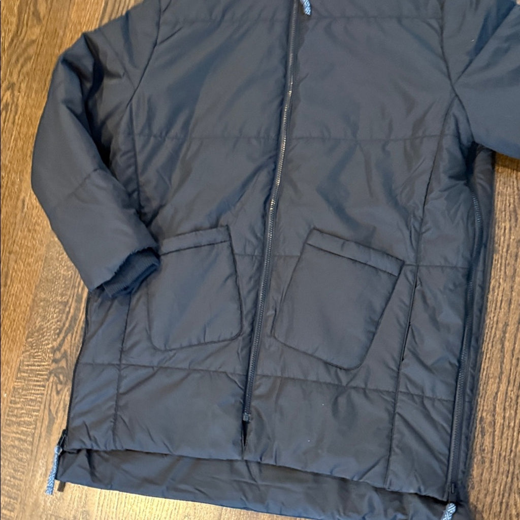 Weather proof woman’s long packable jacket XL NEW
