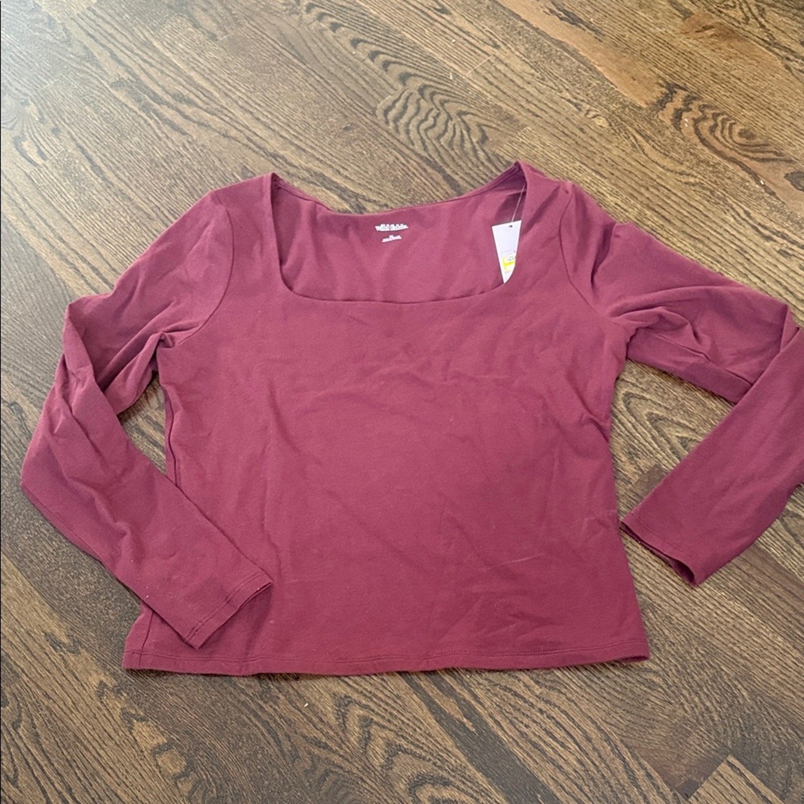 wild fable Women's Long Sleeve Top in Burgundy xl