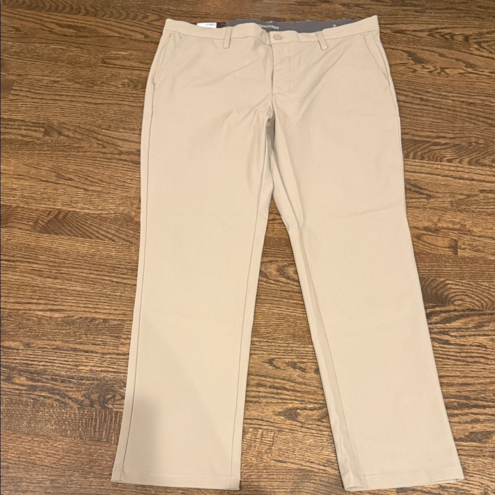 Dockers Men's Khaki Pants 38x32 khaki tech chinos