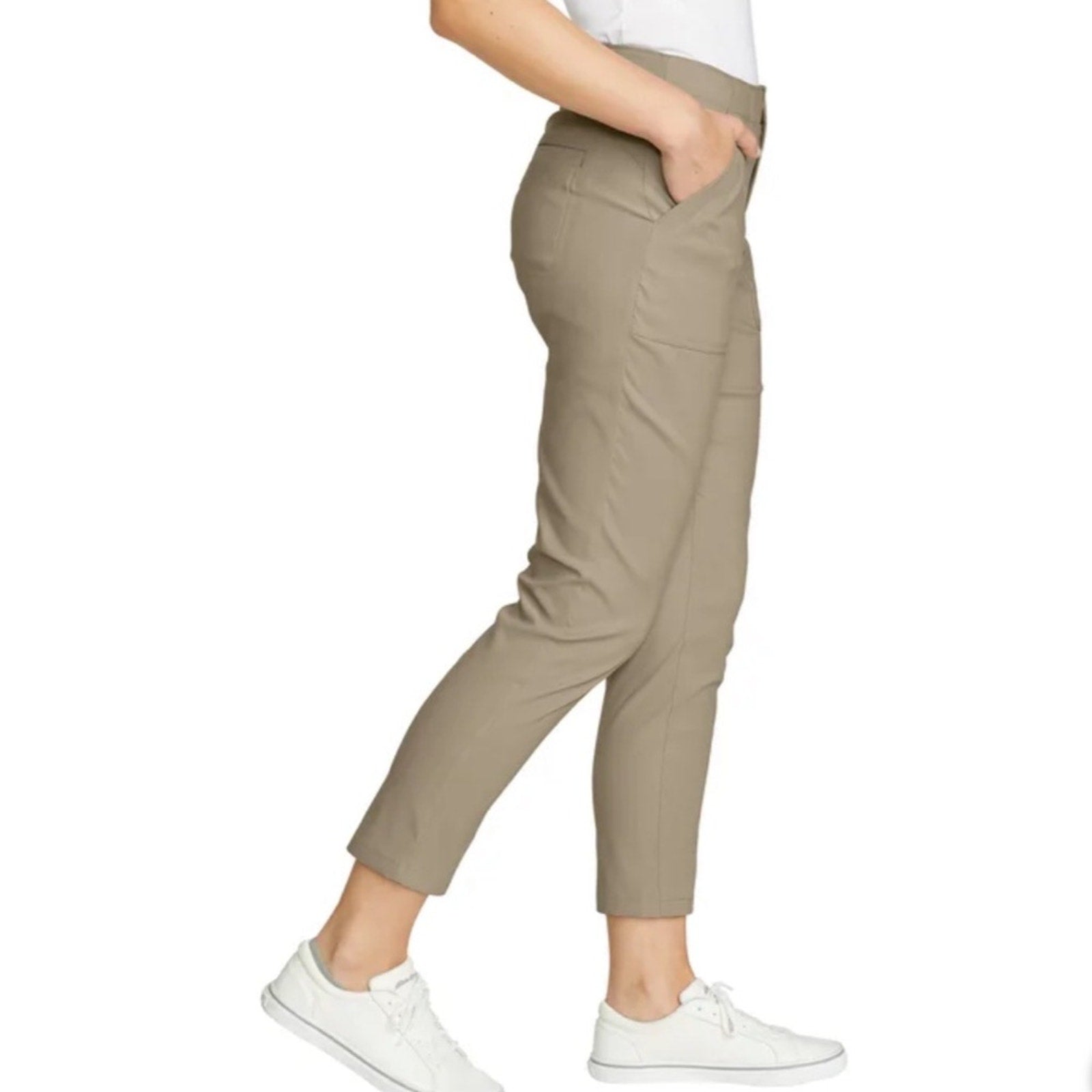 Eddie Bauer woman’s hiking capri  Chinos - Light Tan