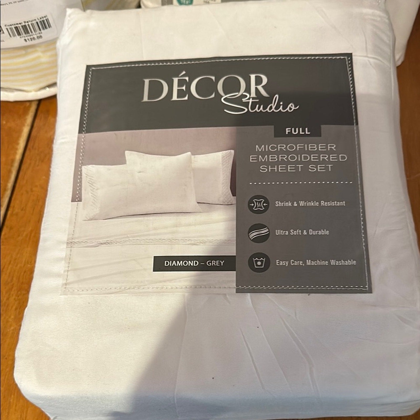 Sheets Décor Studio White Sheet Set diamond grey full