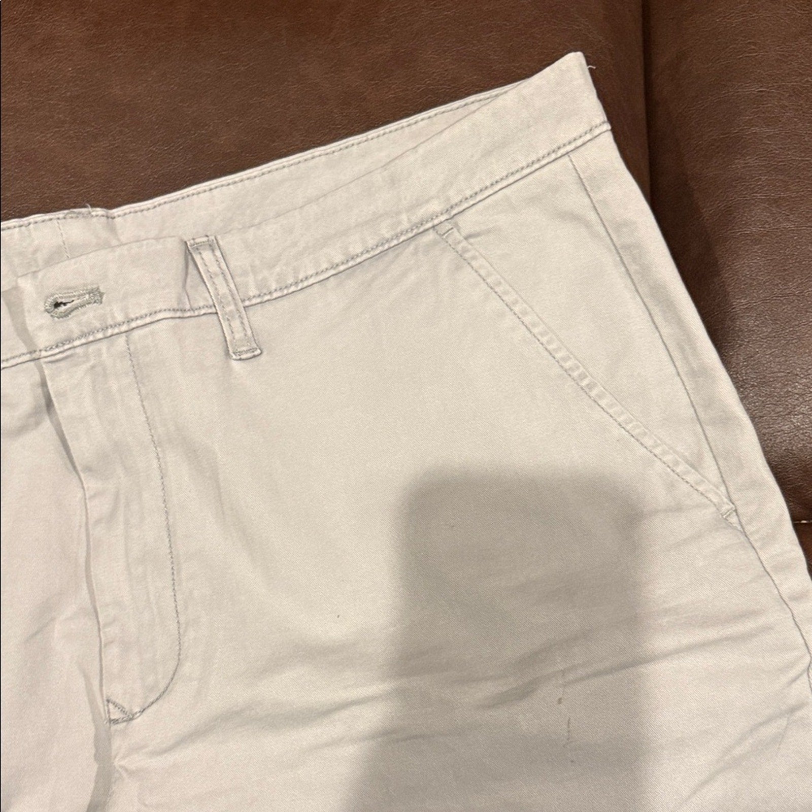 Members Mark Men's light khaki 40 flat front  Casual Shorts NWOT
