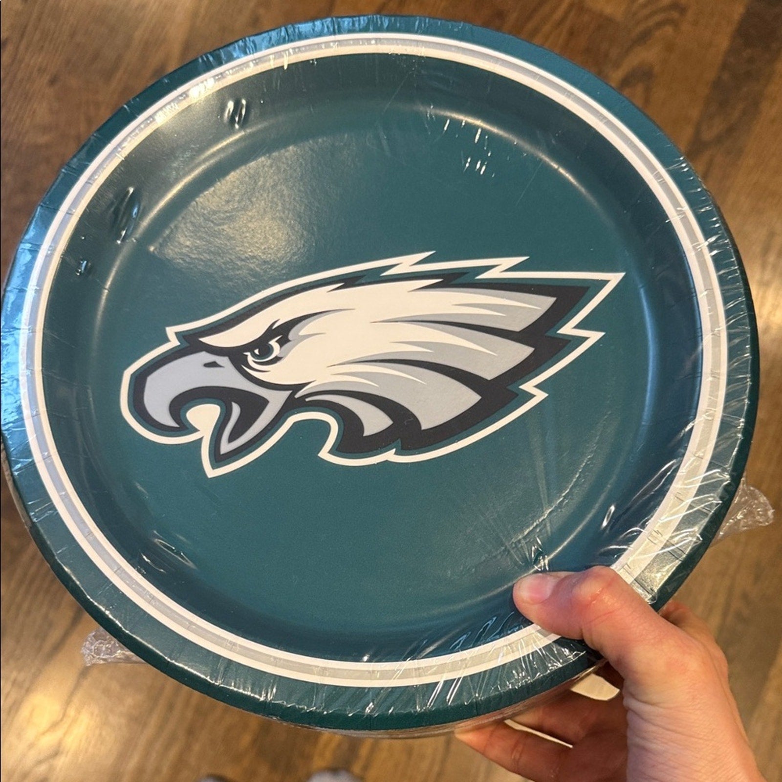 NFL plates Teal Eagles Logo Plates 85 count new