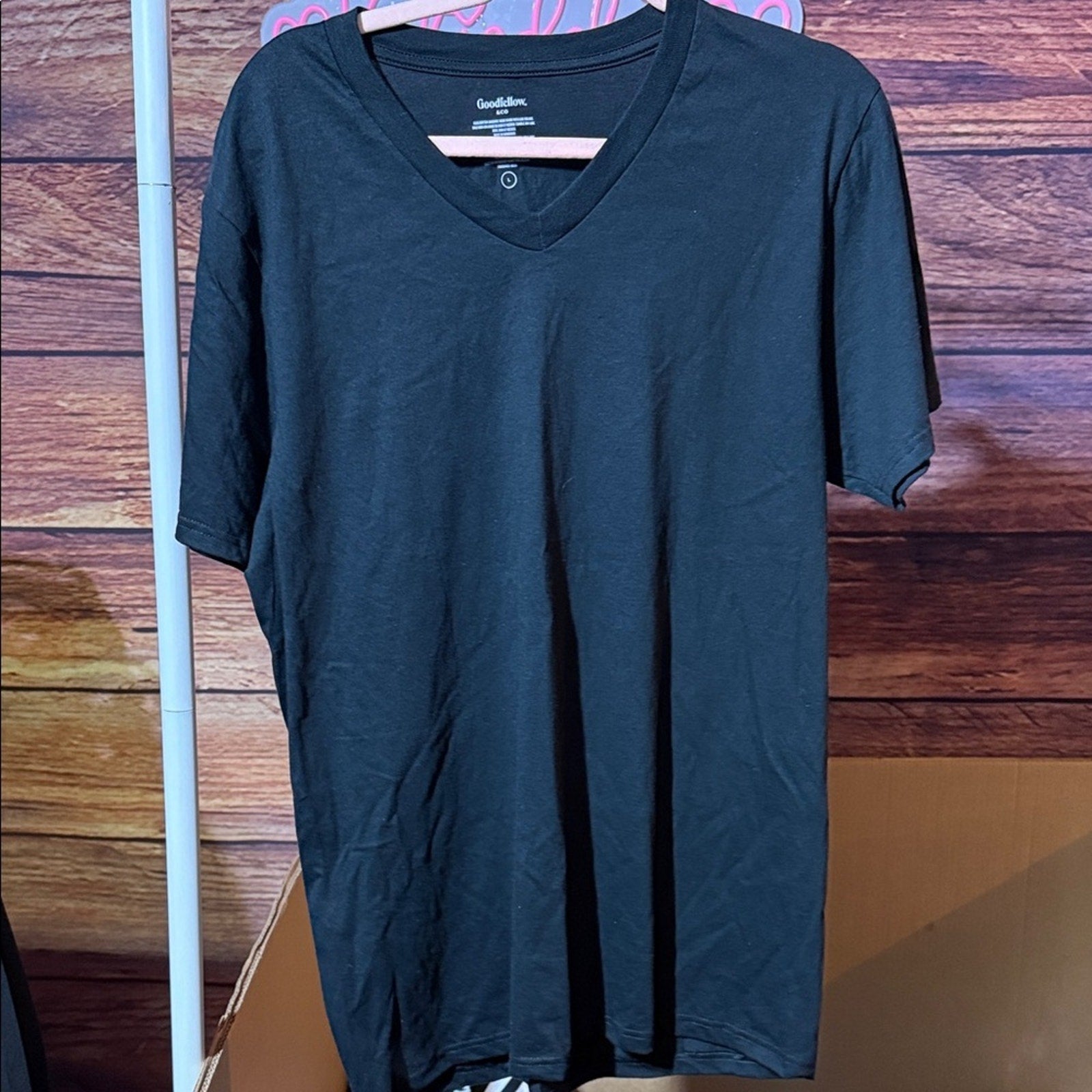 Goodfellow Men's Black V-Neck Tee Large NWOT
