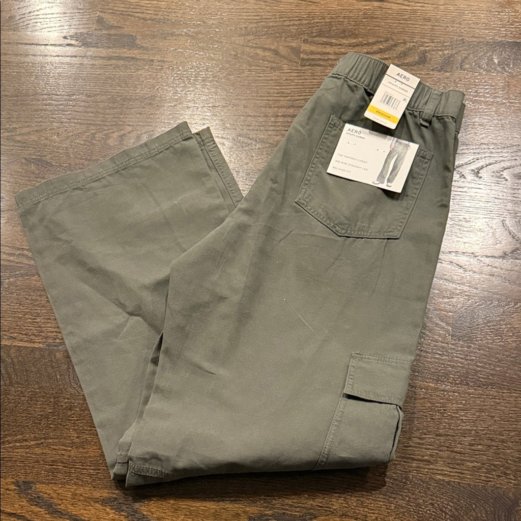 Aeropostale Women’s Olive Cargo Pants Elastic Waist Utility – Medium – NWT