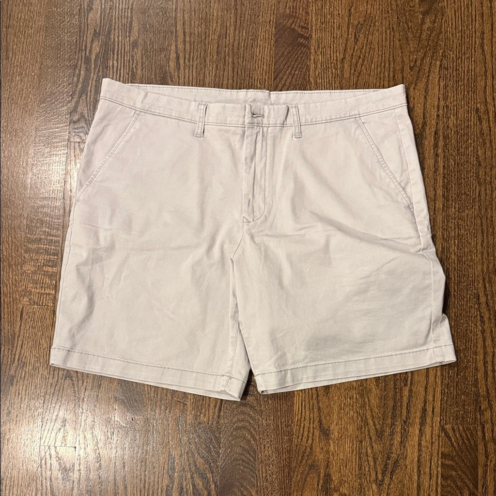 Members Mark Men's light khaki 40 flat front  Casual Shorts NWOT