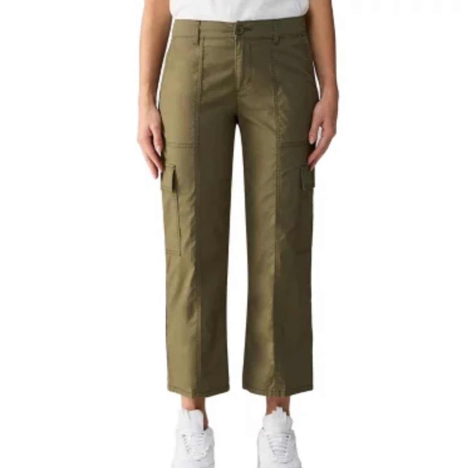 Social Standard woman's Green Cropped Pants slacks size 8 NEW