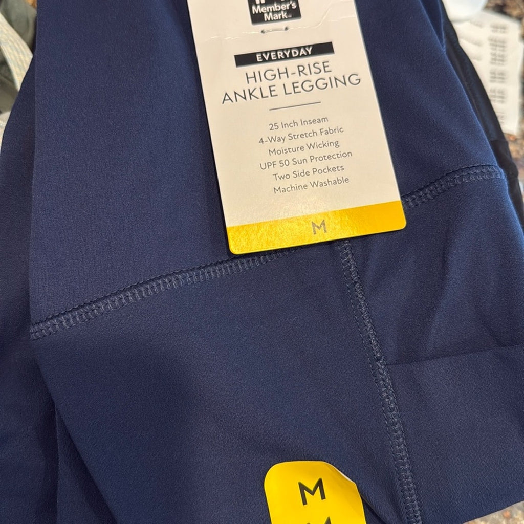 New members mark small bout leggings with a pocket every day leggings