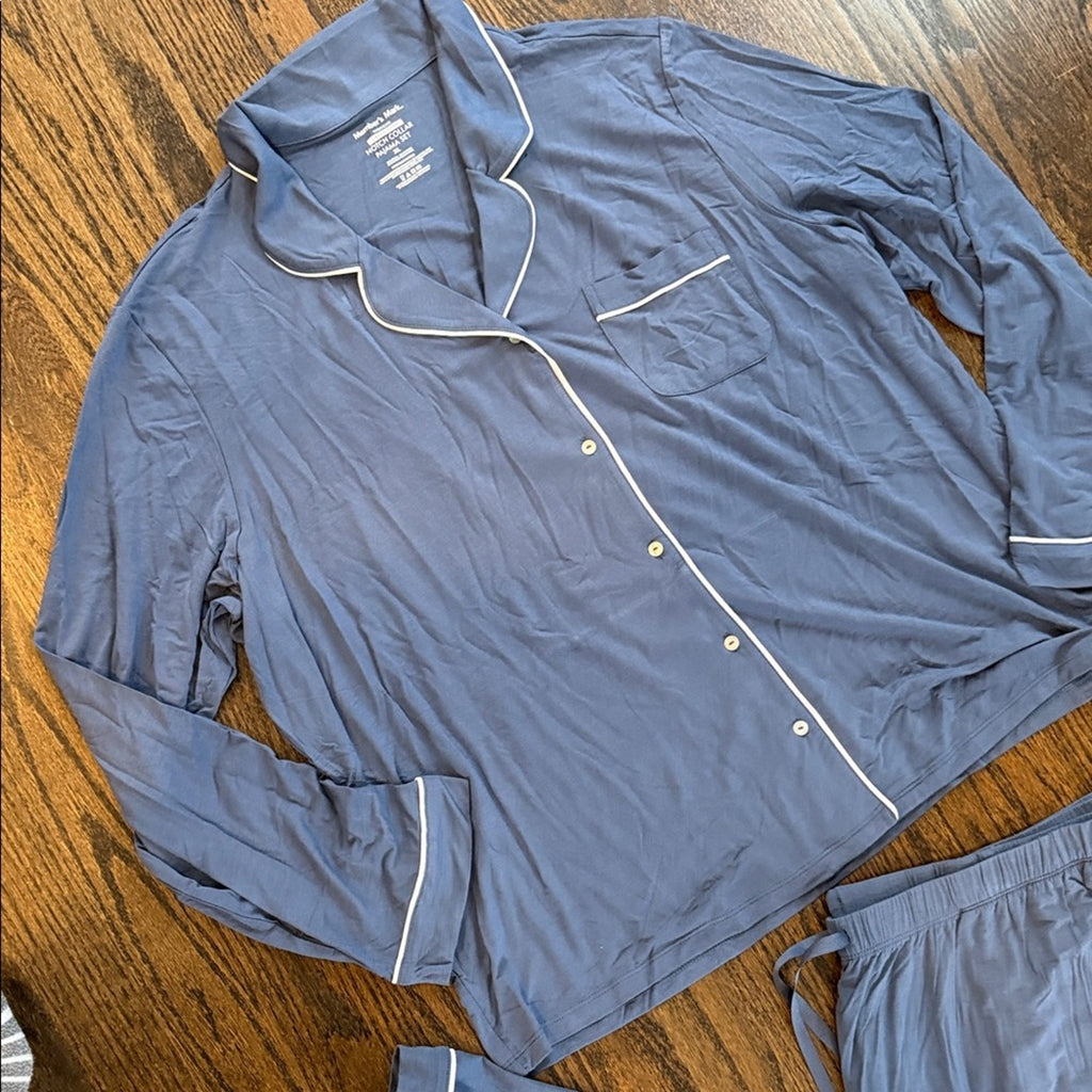 member's mark woman’s xl 2 piece Pajama set blue with White Trim