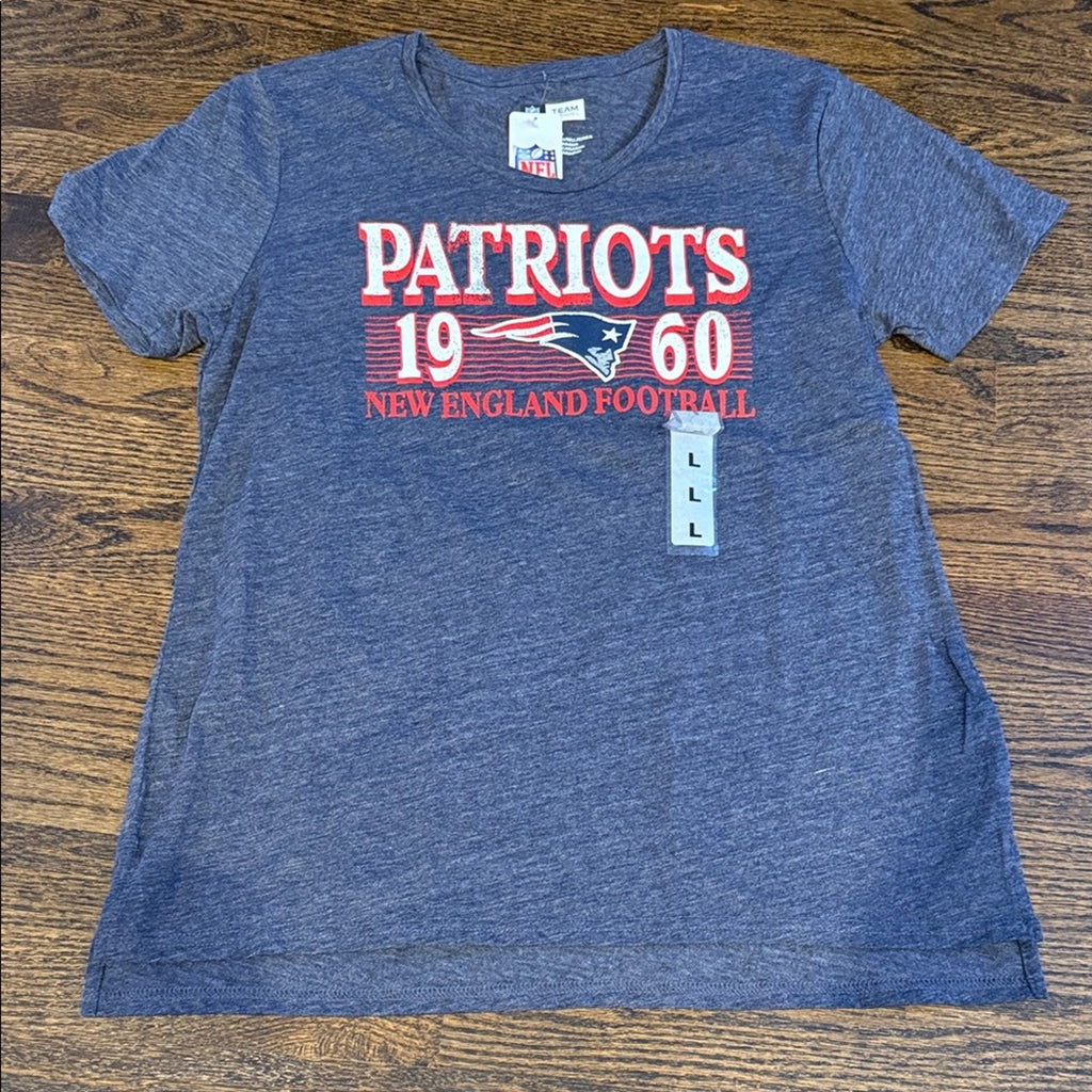 NFL Patriots woman’s ladies top short sleeve large Blue T-Shirt