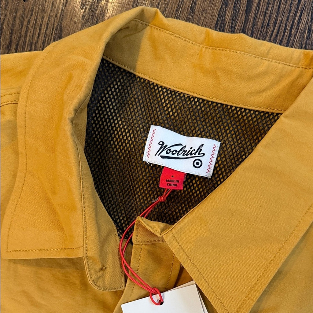 Woolrich Men's Yellow Button-Up Jacket fishing shirt 🎣 size large NEW