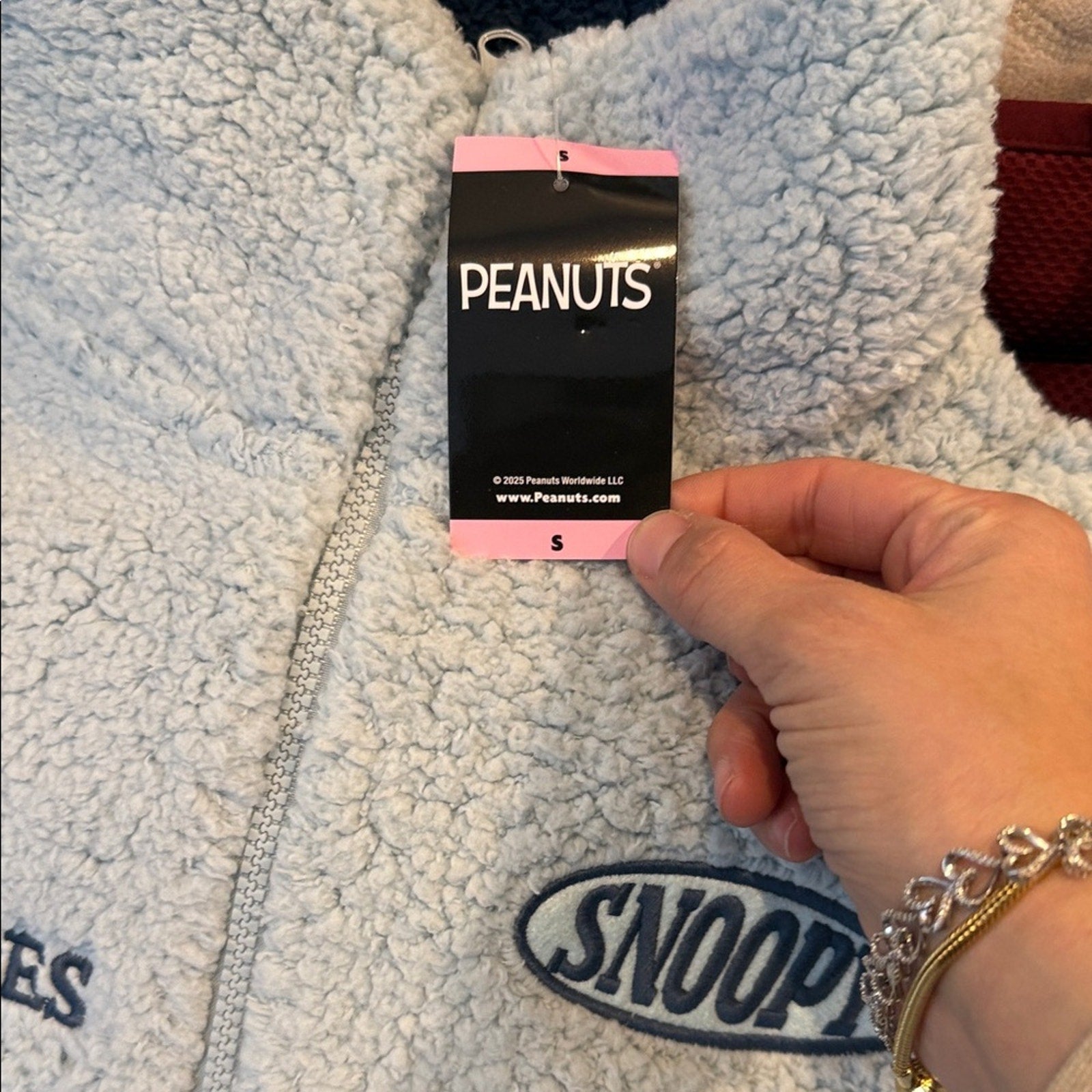 Woman’s small  Sherpa Fleece Pullover - Light Blue peanuts snoopy NEW