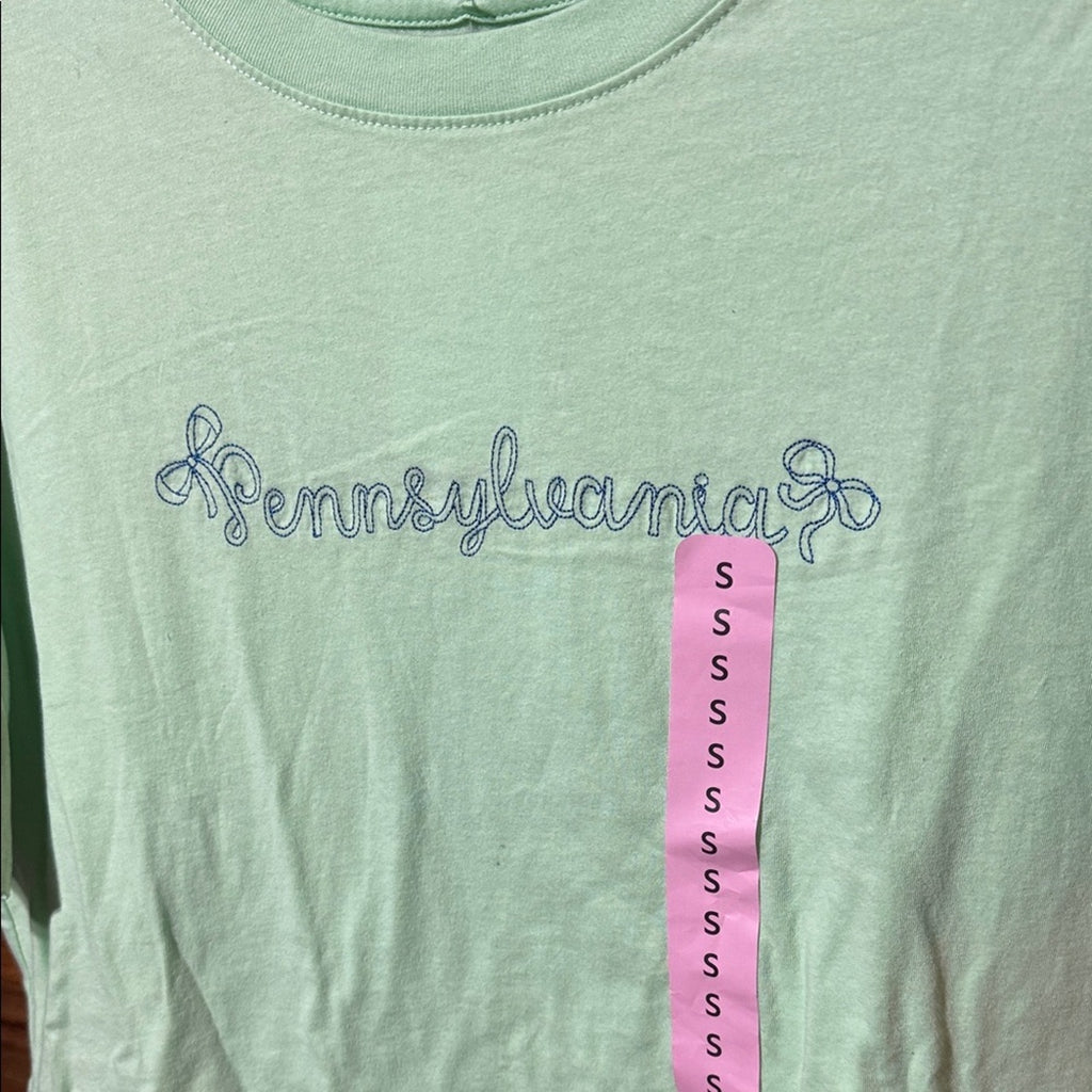 State of Mind Pennsylvania Graphic Tee Green Women’s Small NWT