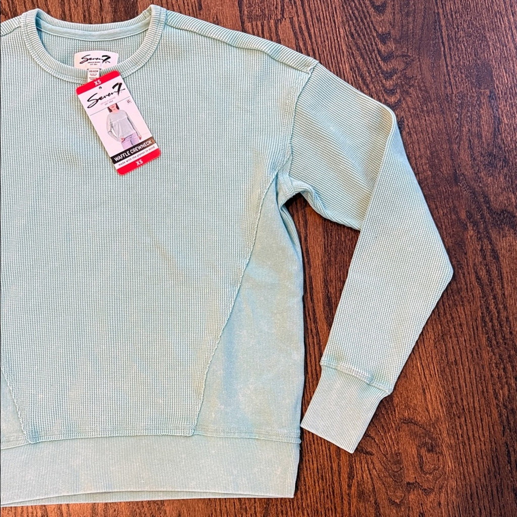 Woman’s xs seven 7 Green Sweater