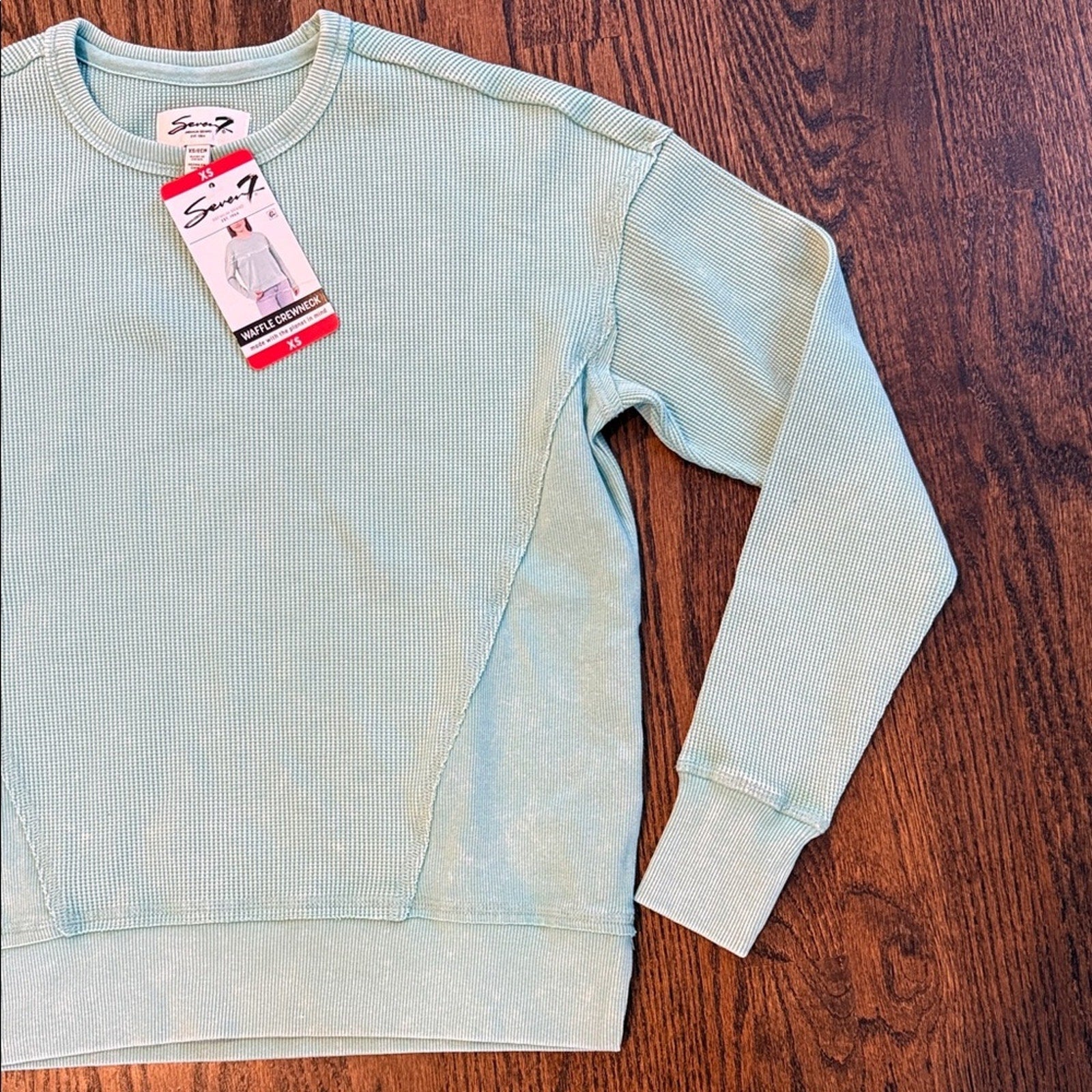 Woman’s xs seven 7 Green Sweater