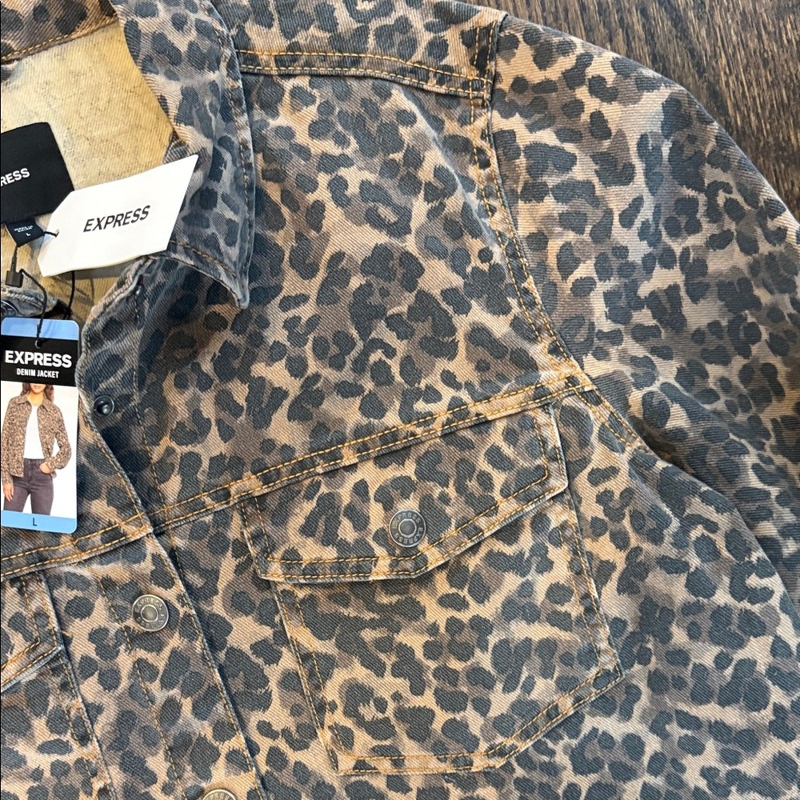 Express Leopard Print Button-Up Jacket woman’s large cheetah NEW