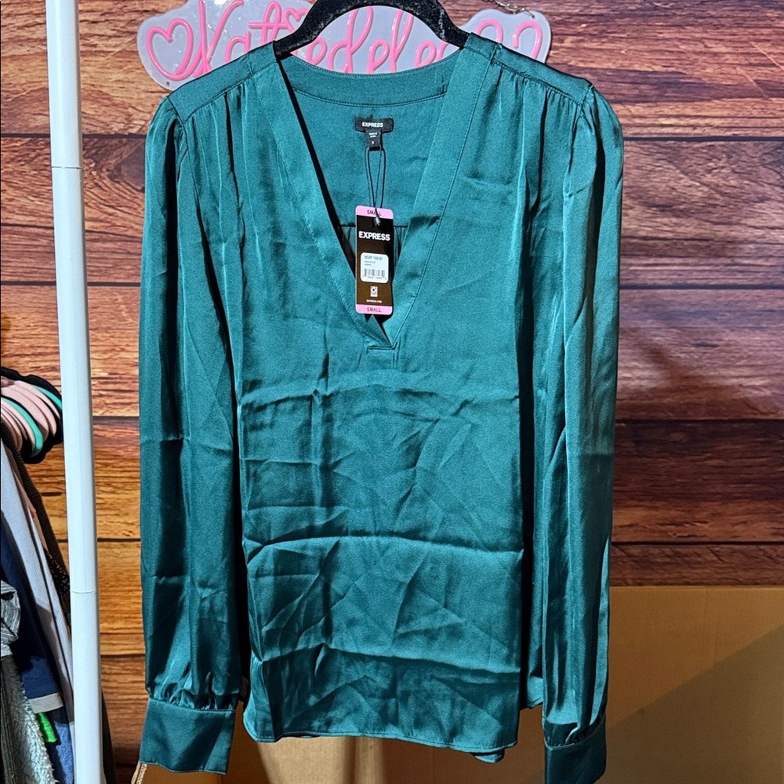 Express Emerald Satin V-Neck Blouse satin so cute 🥰 new small