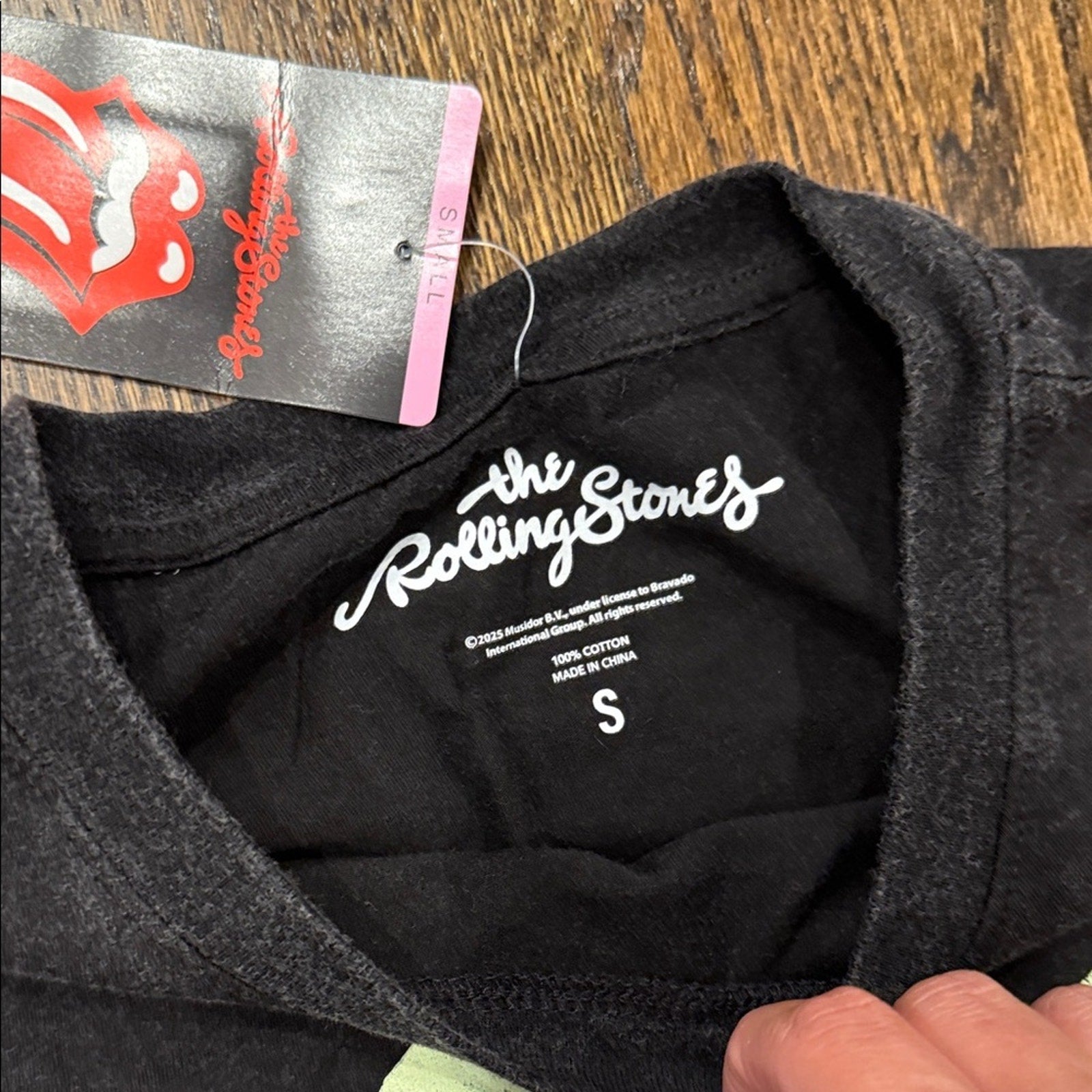 The Rolling Stones Black and Red Short Sleeve Tee Small NEW