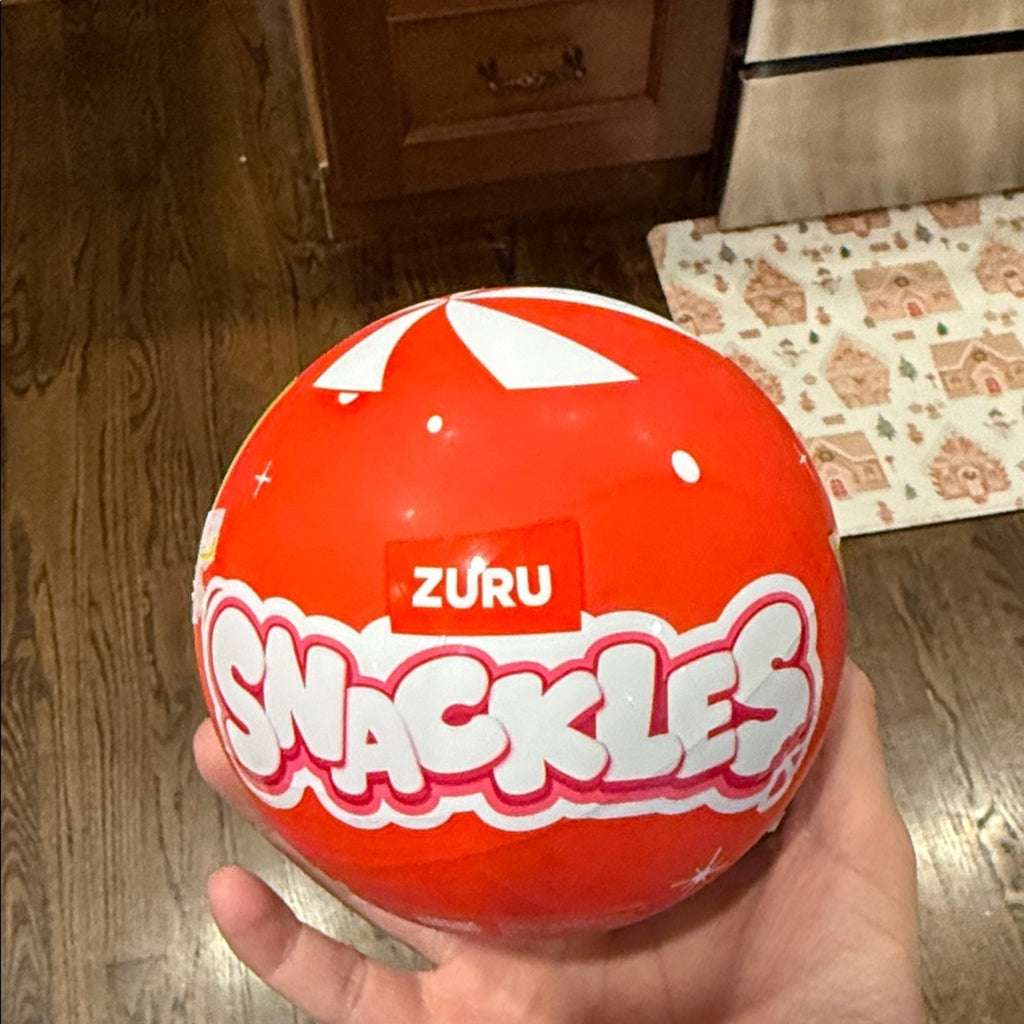 Zuru Snackles Red Ball
