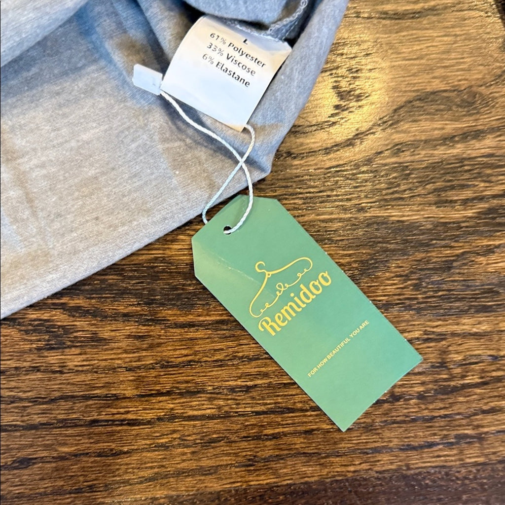Women’s Gray Long Sleeve Crop Top Size Large Soft Casual NWT